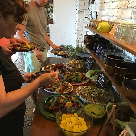 בית הארחה Akasha Retreat - Adult Only